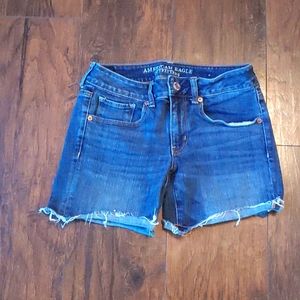 American Eagle Midi Super Stretch shorts